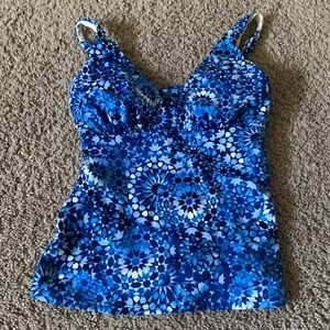Miraclesuit tankini swim top size 8